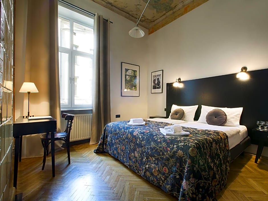 Antique Apartments Old Town