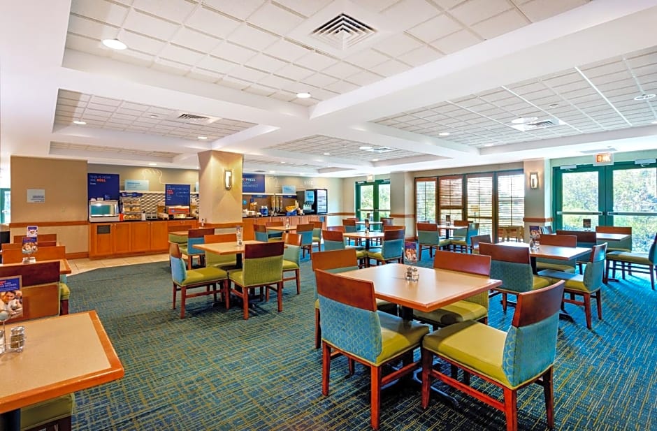 Holiday Inn Express & Suites Bradenton East-Lakewood Ranch