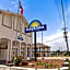 Days Inn by Wyndham Kenedy