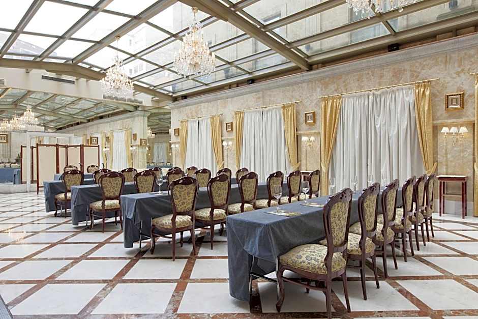 Hotel Alameda Palace