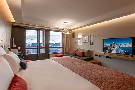 Quadruple Room with Balcony and Valley View