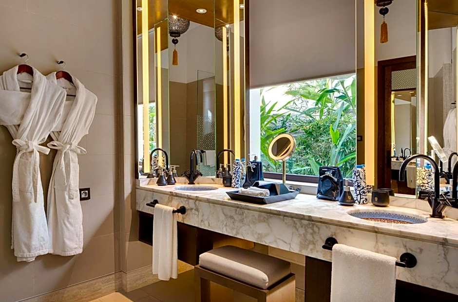 Banyan Tree Tamouda Bay