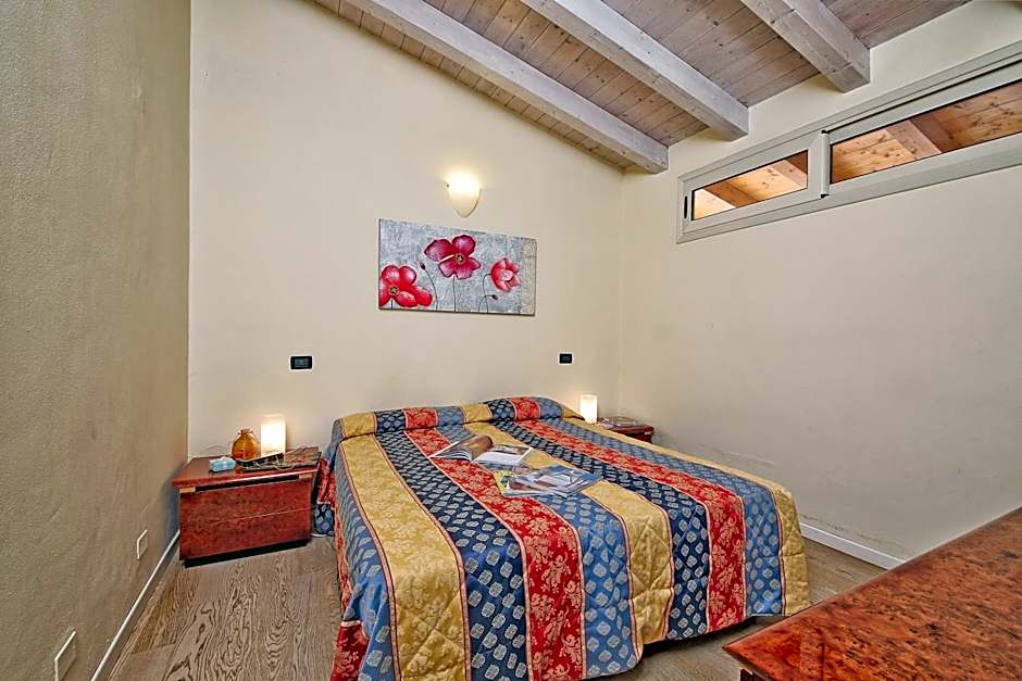 Photo 1 of 9 of Superior Apartment