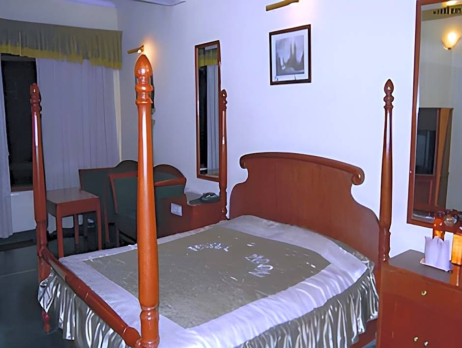 Moon International – Shimla, PA