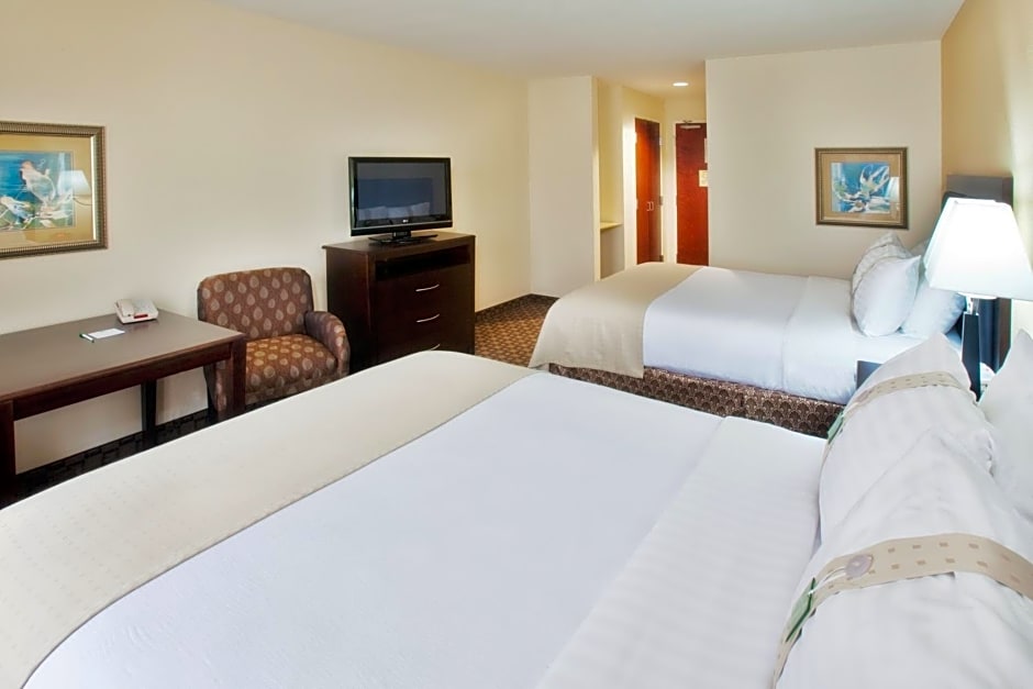 Holiday Inn Quincy, an IHG Hotel