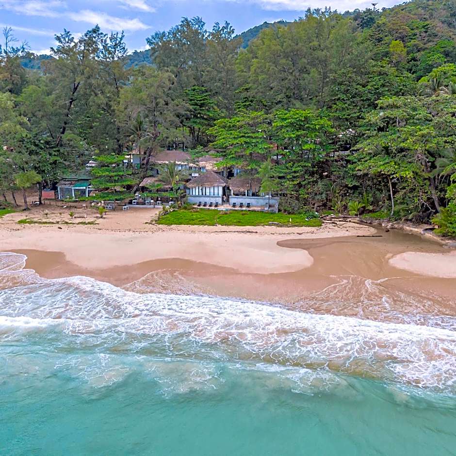 Sealord Naithon Beachfront Villa