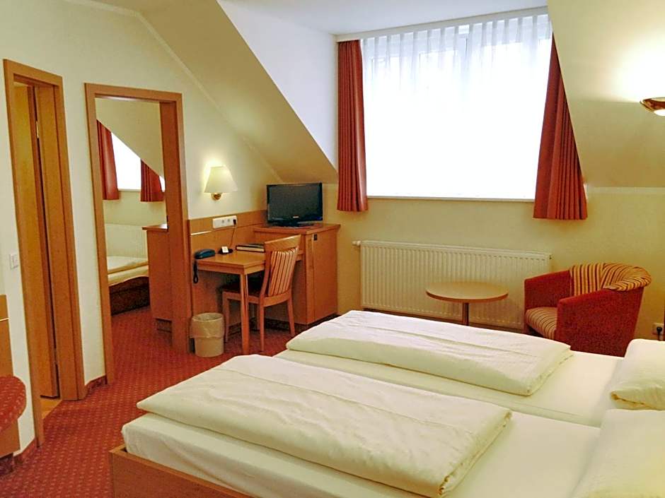 Hotel Kriemhild am Hirschgarten in Munich-Nymphenburg