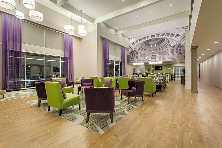 La Quinta Inn & Suites by Wyndham Tumwater - Olympia