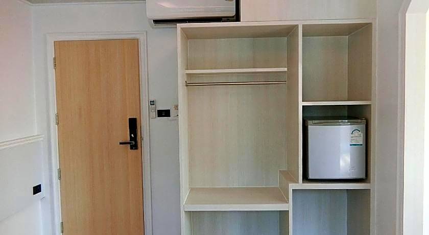 Sira Boutique - Newly renovated