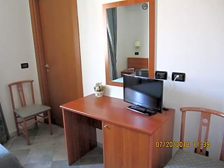 Single Room with Private Bathroom