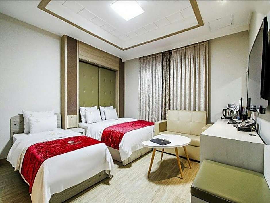 Hotel Charlot Castle