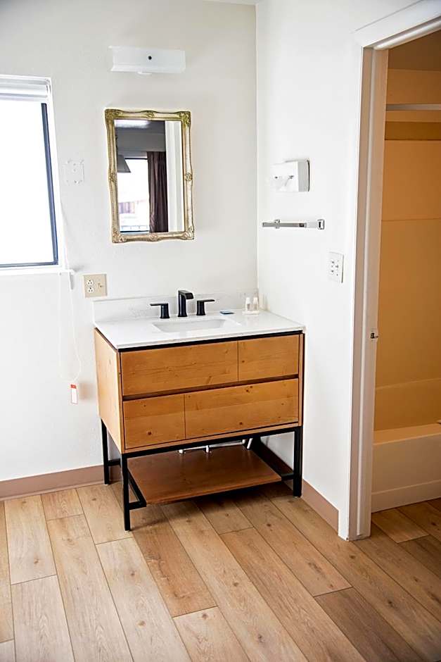 The Virginian Inn Moab Downtown