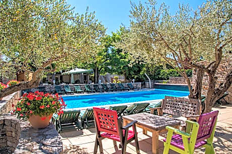 Logis Hôtel Restaurant L'Escarbille