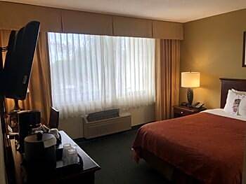 Knott's Berry Farm Hotel