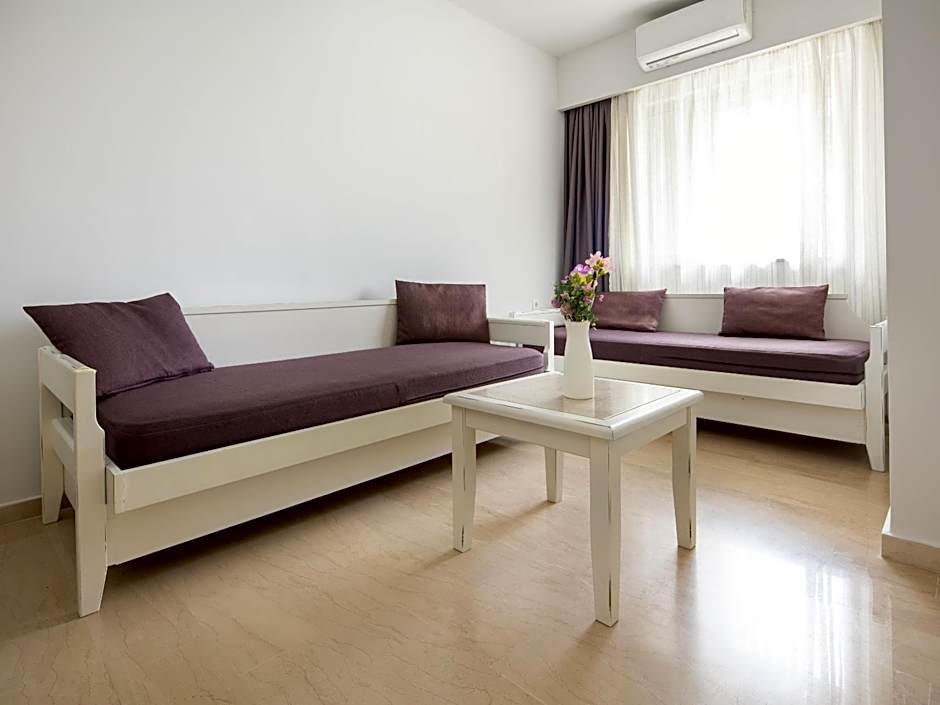 Lotus Hotel Apartments