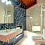 Indiana Boutique Hotel