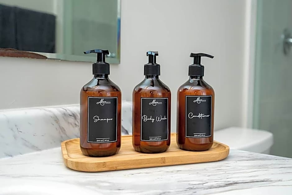 Spacious Family Getaway Near Nature & Dining