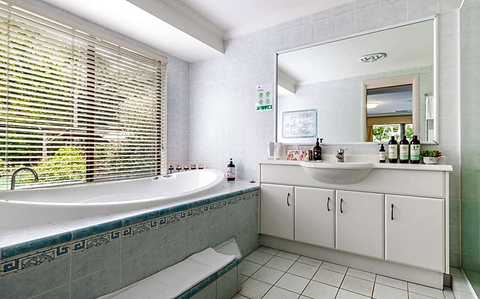 Mountain Sanctuary B&B