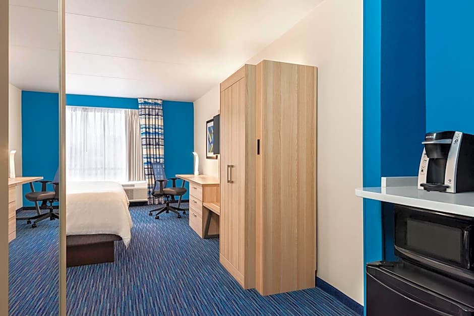 Holiday Inn Express Dumfries By IHG