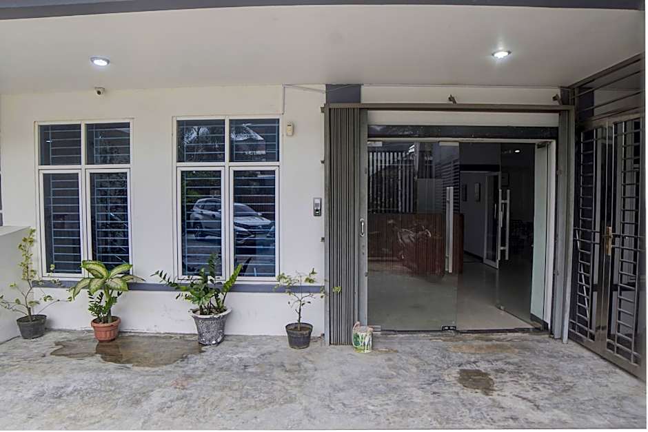 Hotel O Finest House Near Amplas Bus Terminal