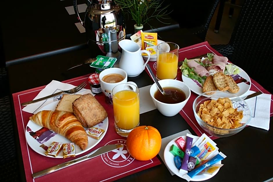 The Originals City, Hotel Le Gayant, Douai (Inter-Hotel)