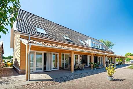 Ride by the Sea Guesthouse