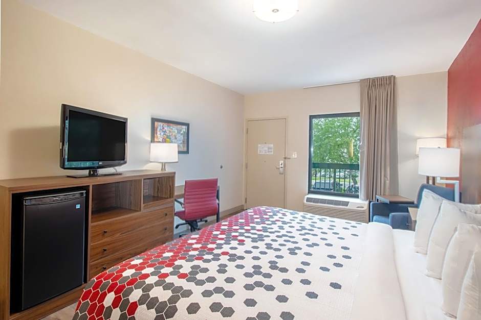 Econo Lodge Inn & Suites Foley-North Gulf Shores