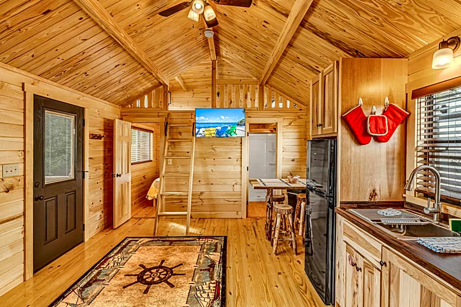 Cabins at Bonefish Bay