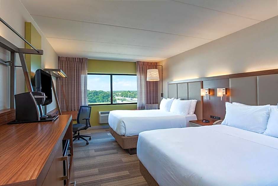 Holiday Inn Express Hauppauge-Long Island By IHG