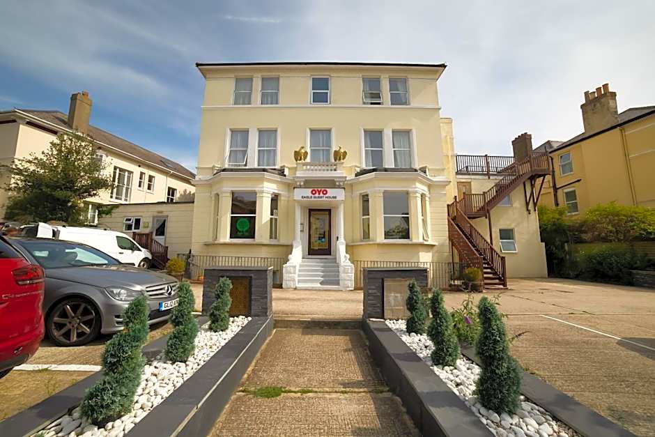 OYO Eagle House Hotel, St Leonards Hastings