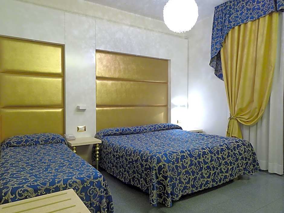 Hotel Ambassador
