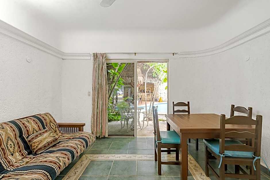 Mayan Art Hotel 10 Avenue