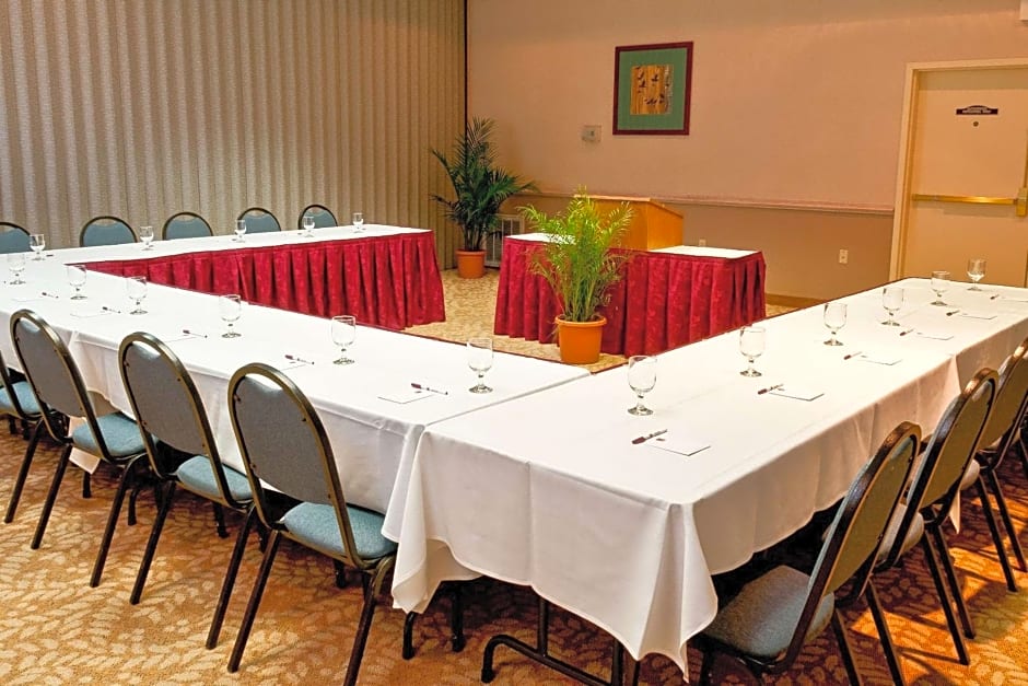 Comfort Suites University Area