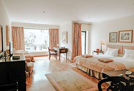 Triple Room - New Wing