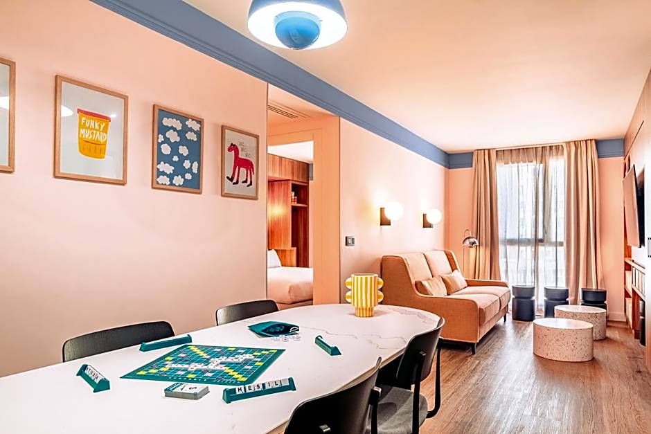 RockyPop Marseille Hotel