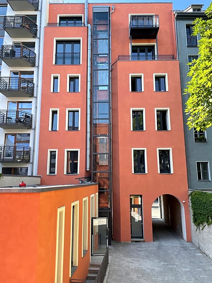 Art Apartments