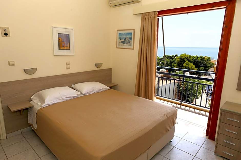 Photo 1 of 44 of Hotel Karyatides