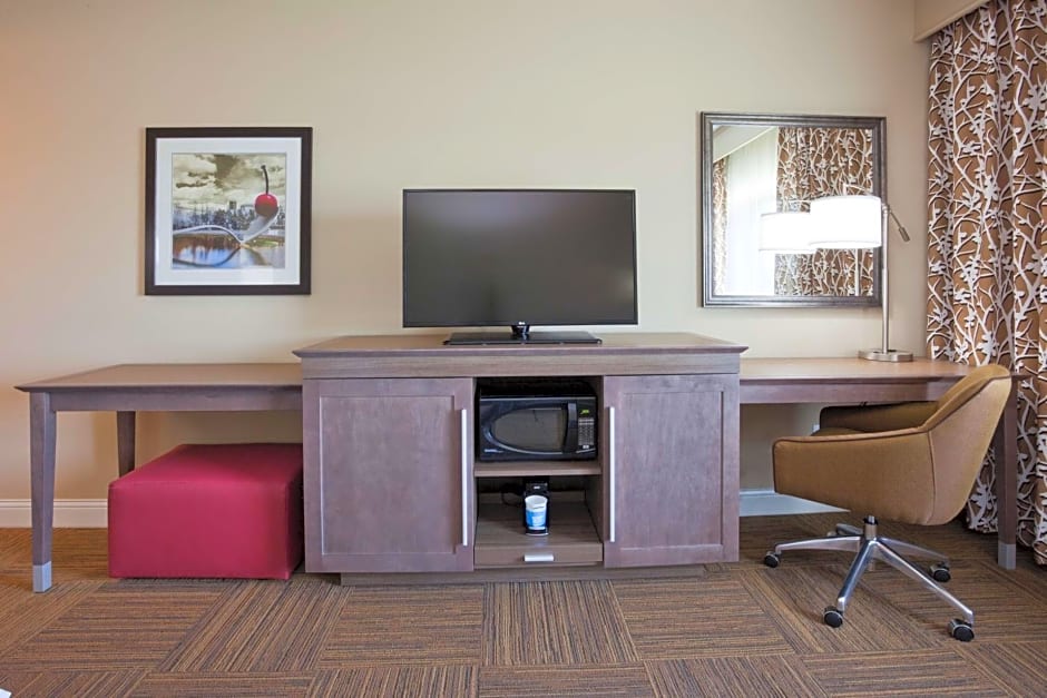 Hampton Inn By Hilton Minneapolis/Roseville, MN