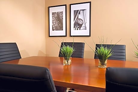 King Boardroom Suite- Non Smoking