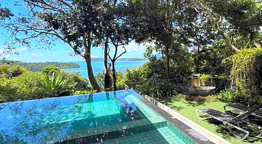 Ambong Pool Villas - Private Pool