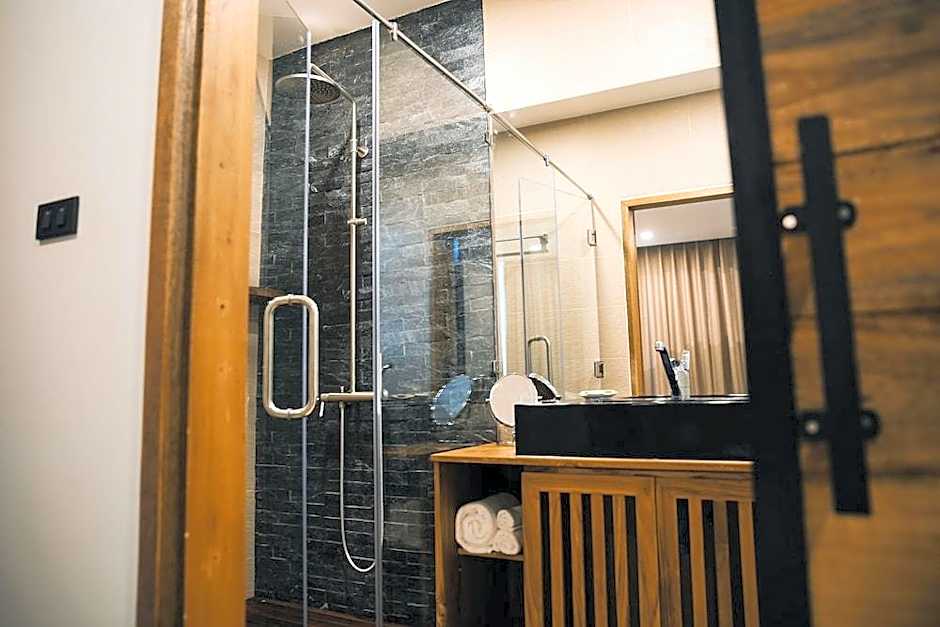 Zee Luxury Boutique Hotel