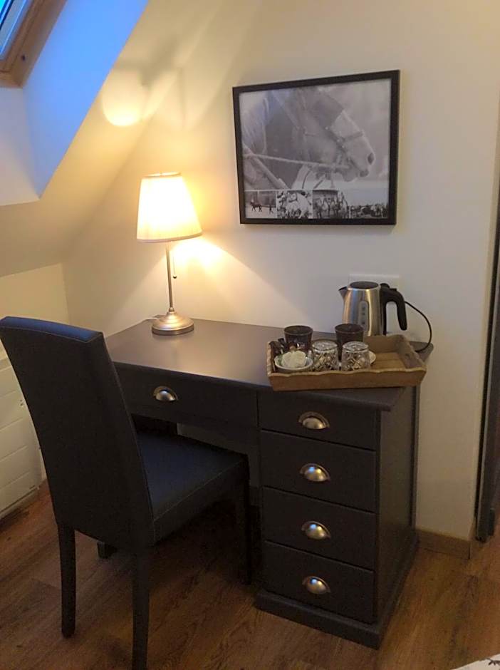 Paardenhof Guesthouse