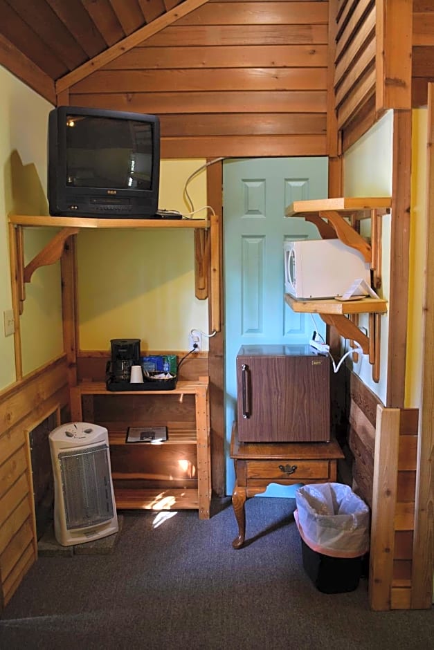 Exit Glacier Lodge