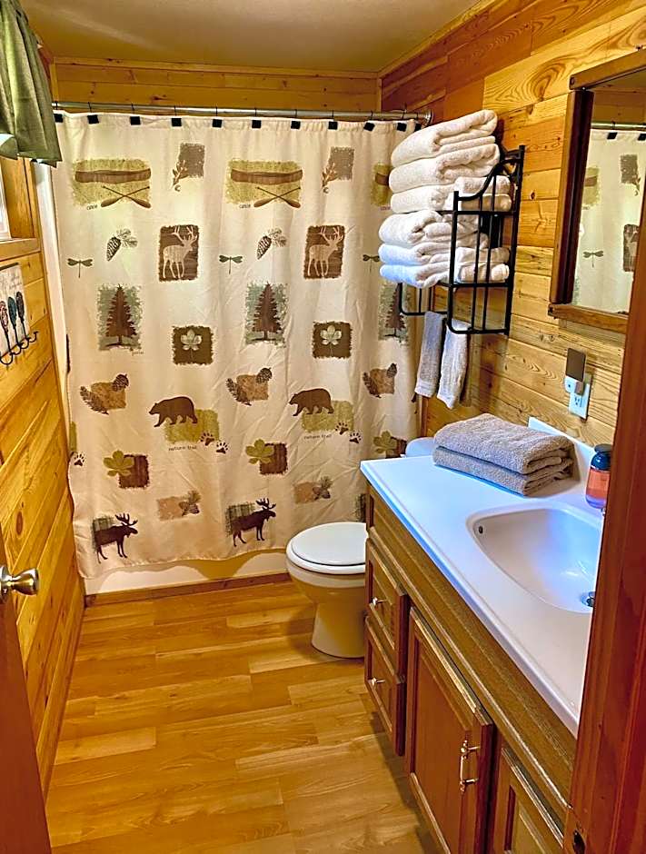 Summit Mountain Lodge and Steakhouse