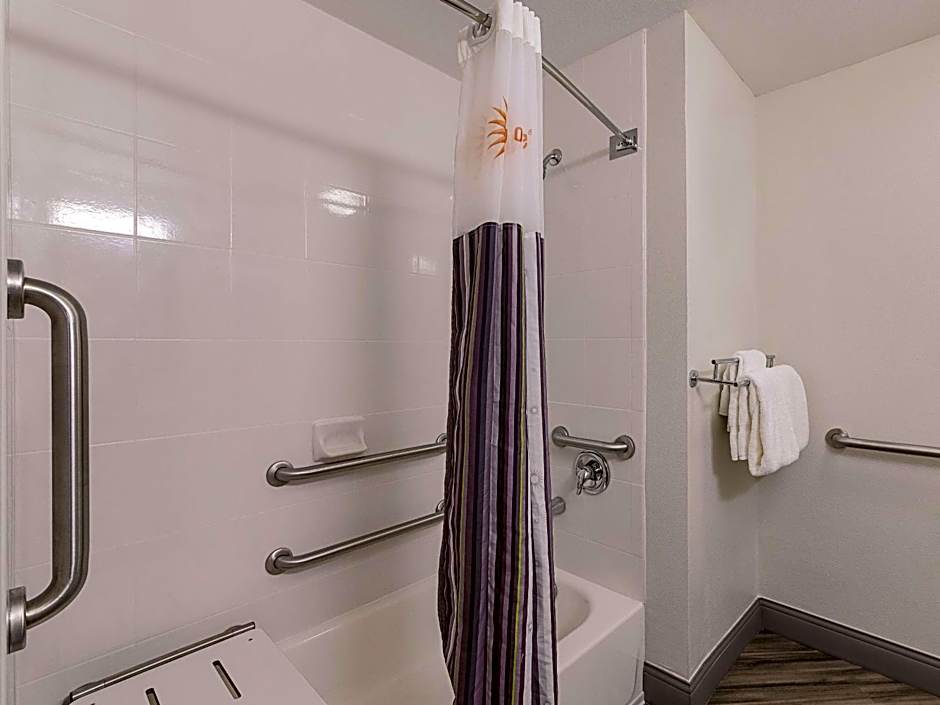 La Quinta Inn & Suites by Wyndham Austin Round Rock