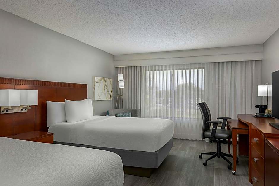 Courtyard by Marriott Houston Rice University