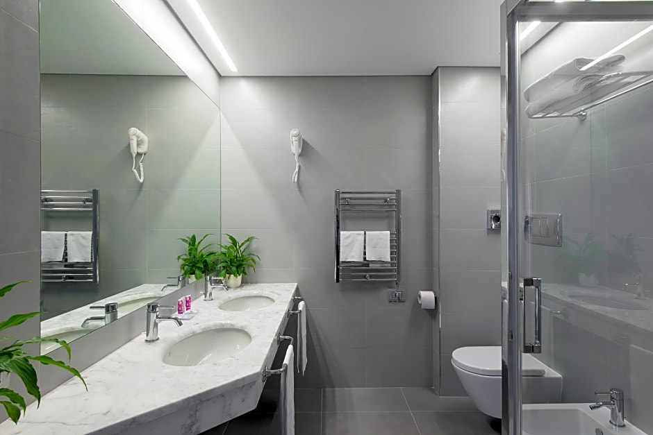 Just Hotel Saronno