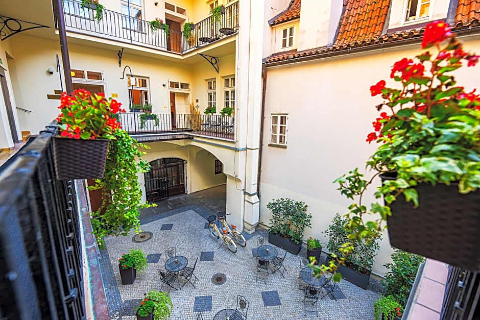 Josephine Old Town Square Hotel