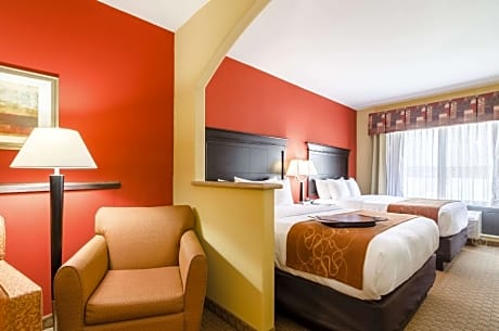 2 Queen Beds, Suite, Nonsmoking