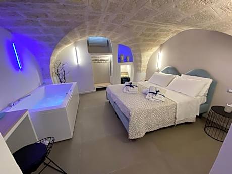 Double Room with Spa Bath -Basement
